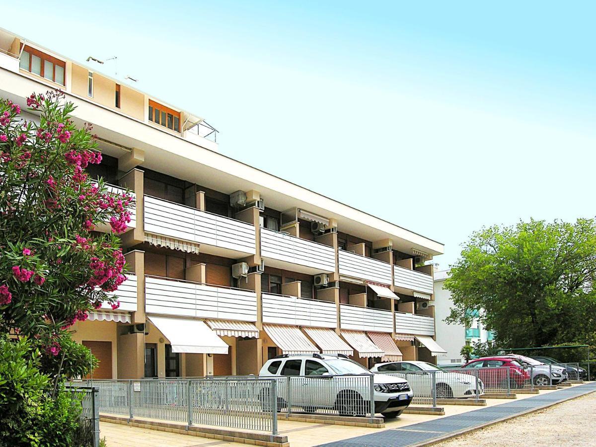 ביביונה Appartamenti Bristol מראה חיצוני תמונה